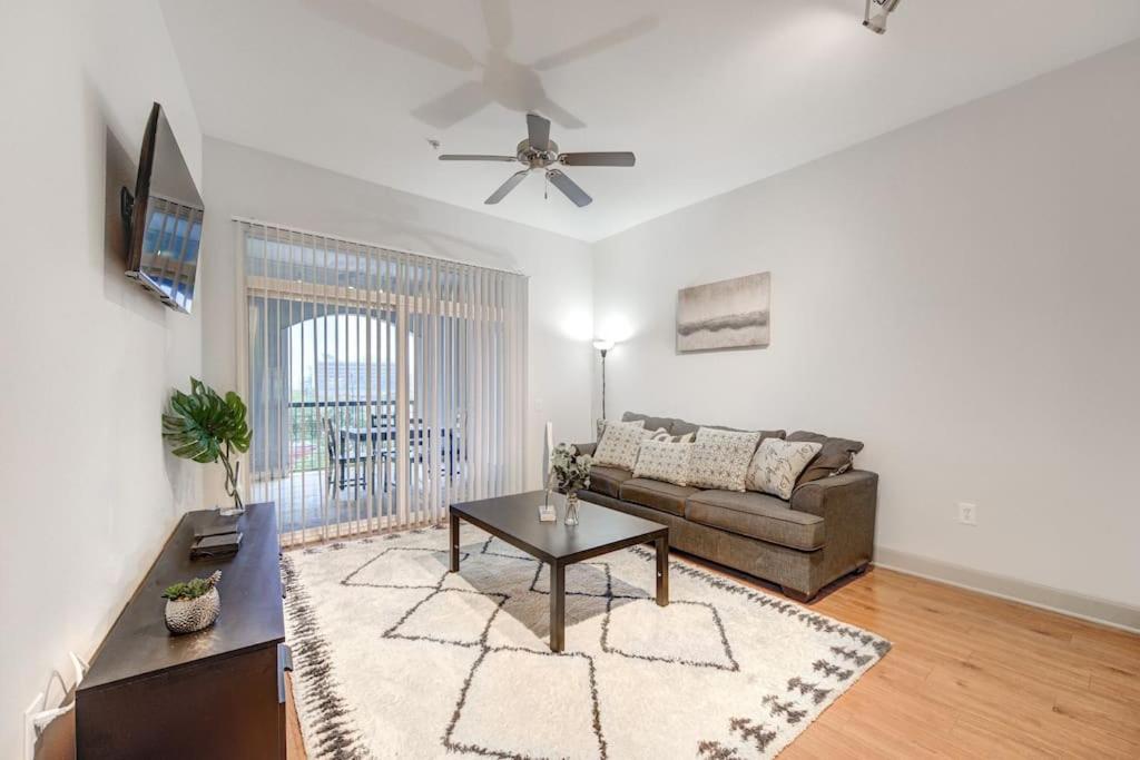 Chic 1Br Near Nrg With Pool Wifi Freeparking Apartment Houston Exterior foto