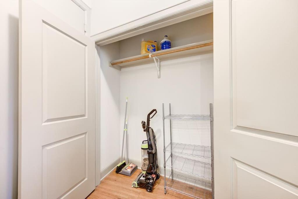 Chic 1Br Near Nrg With Pool Wifi Freeparking Apartment Houston Exterior foto